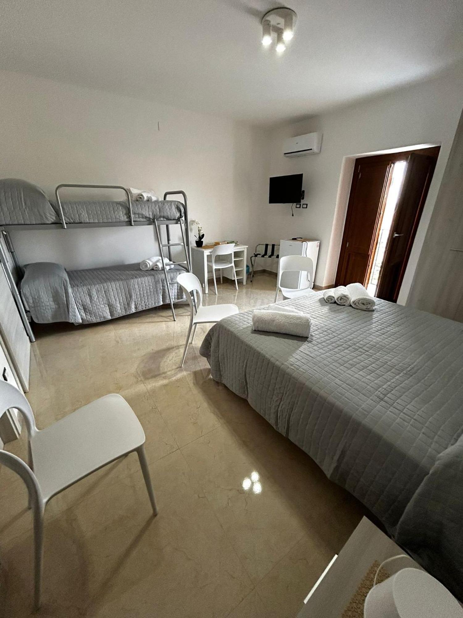 La Spiga Hotel Gangi Eksteriør billede